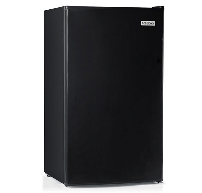 Diseño elegante, estantes ajustables y puerta reversible. ¡El refrigerador Igloo ideal para tu hogar! Oferta por tiempo limitado en Sam's Club.