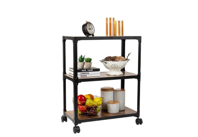Organiza tu espacio con el carrito de bar Mind Reader en oferta. Ahorra $36 y llévatelo por solo $43,99 en Best Buy.





