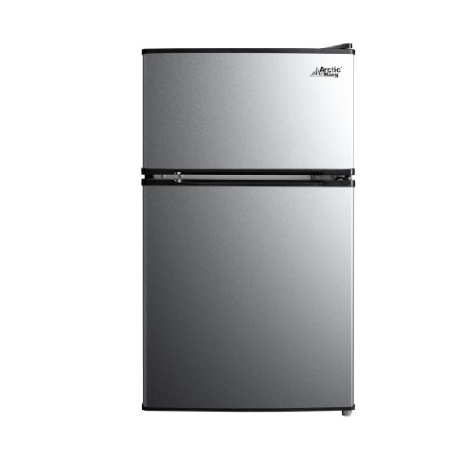 Compra el mini refrigerador de dos puertas Arctic King en Walmart por $125. Ideal para oficinas y dormitorios, ¡ahorra $73 en tu compra!