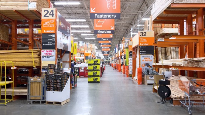 No te pierdas las ofertas de Home Depot: ahorra en aire acondicionado portátil, herramientas y muebles de jardín. ¡Descuentos de hasta el 40%!