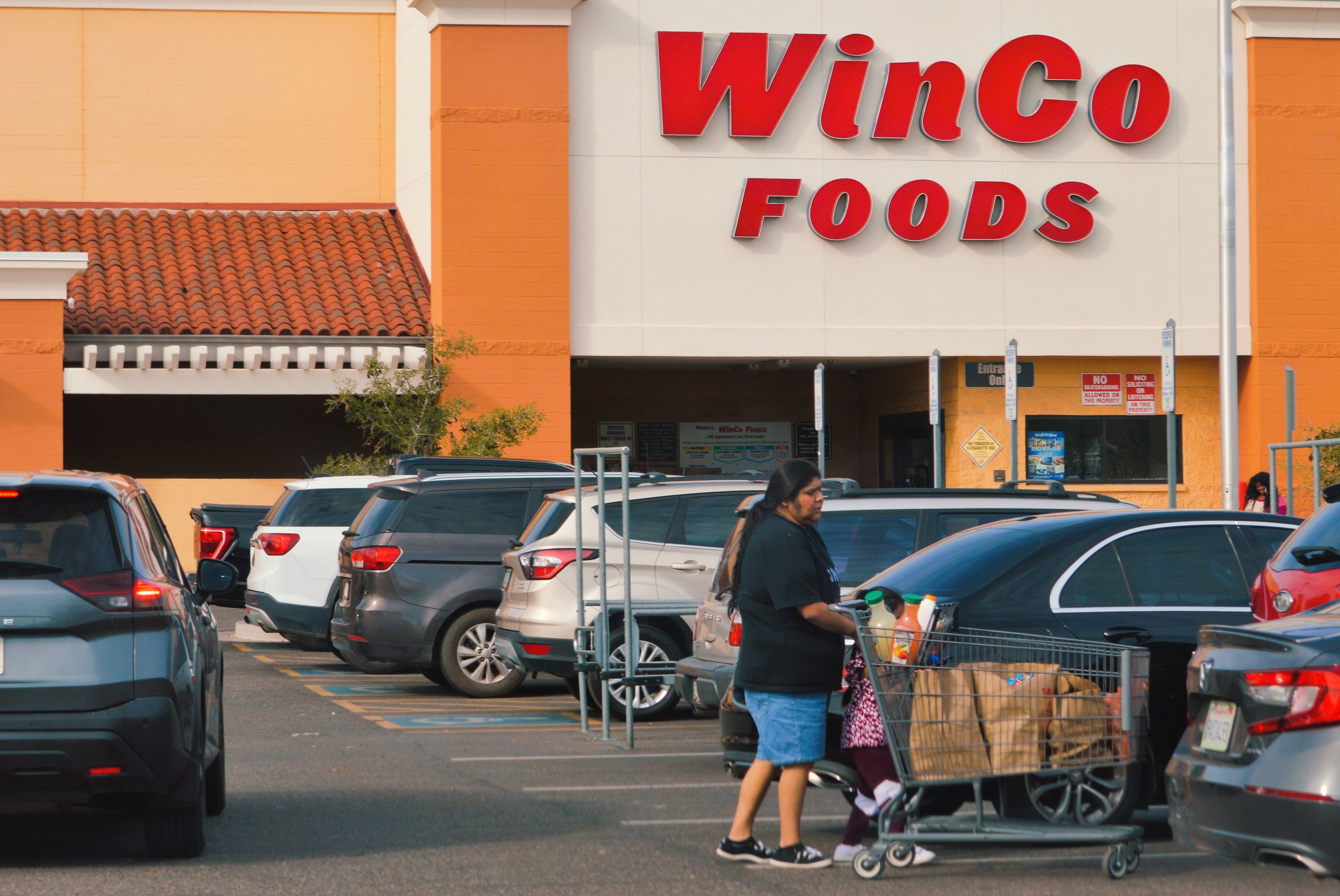 Encuentra las mejores tiendas de alimentos en EE.UU. que ofrece descuentos constantes y descubre cómo ahorrar cada mes.