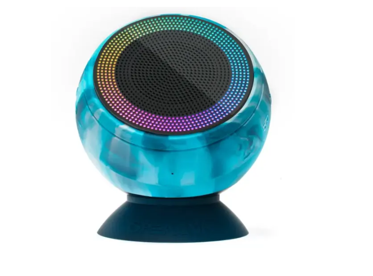 Sumérgete en la música donde quieras con el altavoz Speaqua Barnacle X, impermeable y con almacenamiento interno. Perfecto para exteriores, ¡y ahora en oferta!