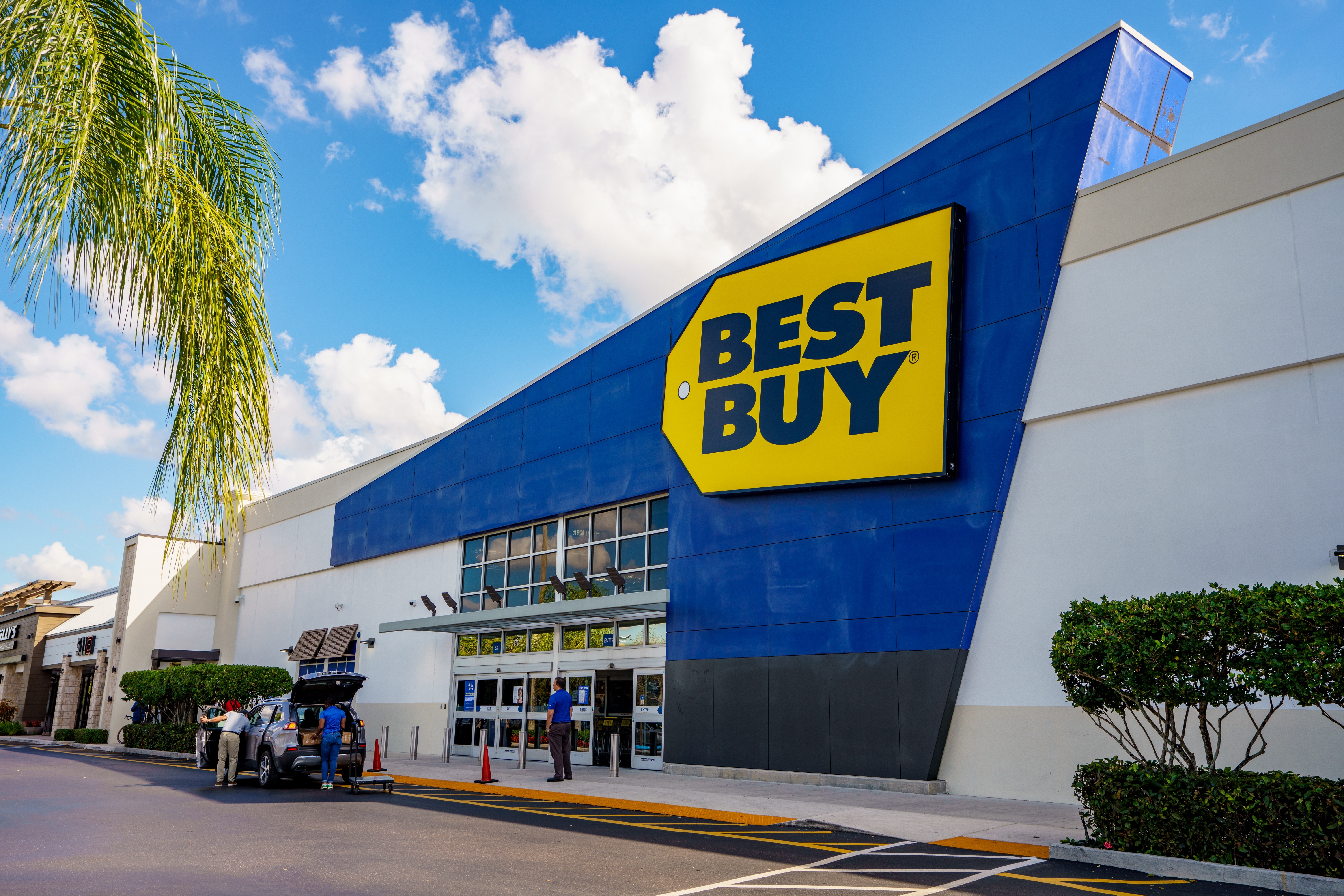 Aprovecha las ofertas del Black Friday en Best Buy, desde el 8 de noviembre. Accede a descuentos exclusivos cada viernes hasta diciembre.