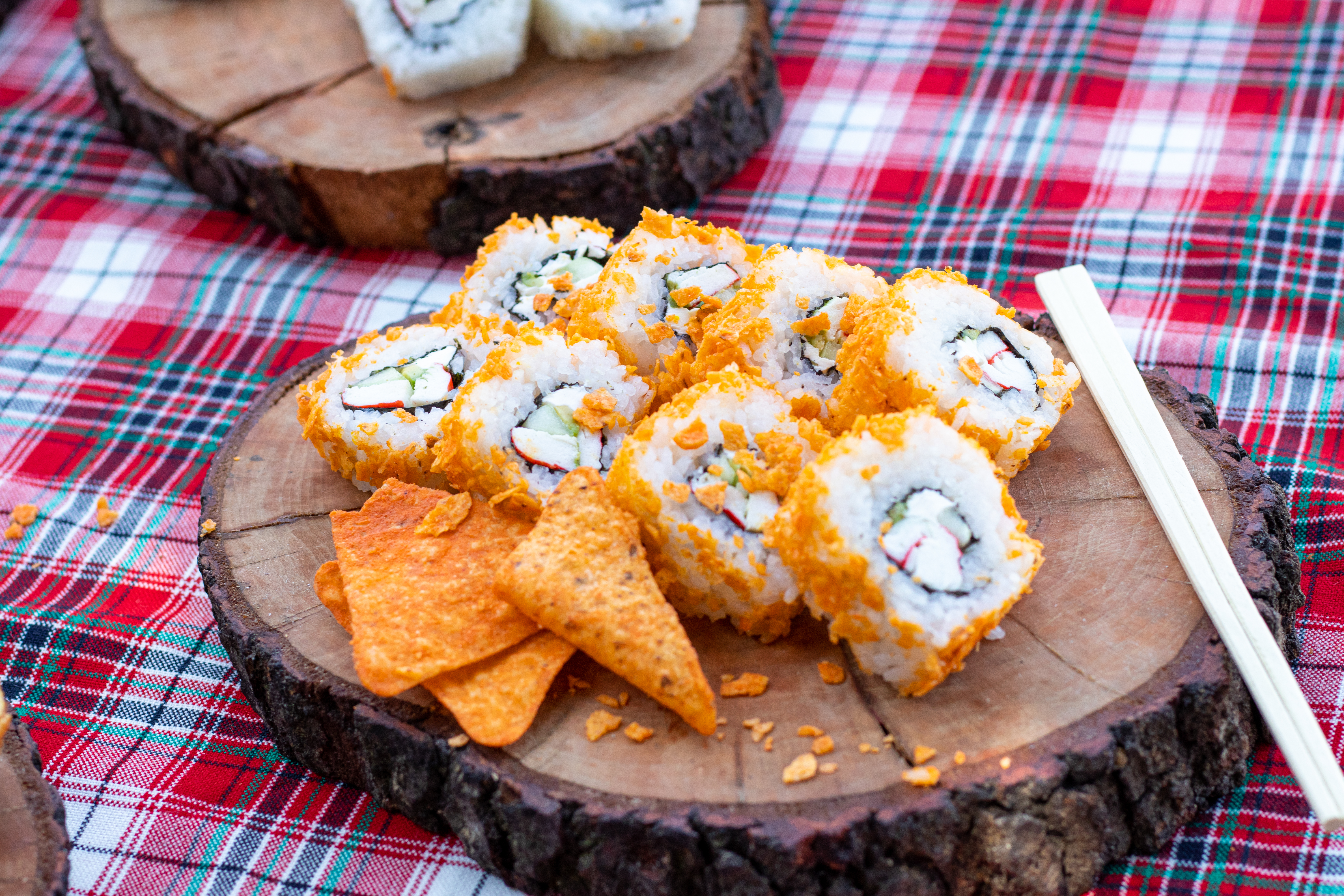 Sushi con doritos