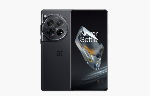 Compra el OnePlus 12 en negro sedoso por $799,99 y disfruta de 4 actualizaciones de Android garantizadas y 5 años de seguridad. ¡Incluye un regalo gratis de hasta $479!