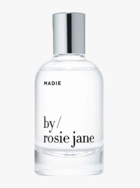 Siente la esencia del verano todo el año con el Eau de Parfum Madie de Rosie Jane. Con su aroma fresco y encantador, es una adición perfecta a tu colección de fragancias. ¡No te lo pierdas!

