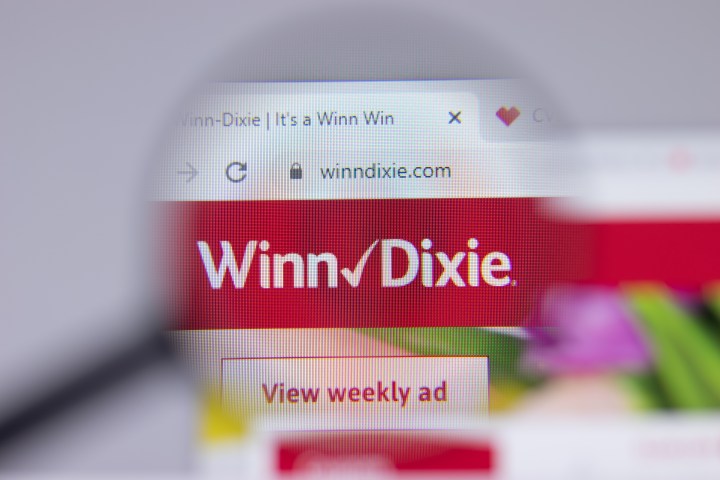 Winn-Dixie cierra su sucursal en Gulfport el 10 de noviembre. Visita la tienda y consigue tus productos favoritos a mitad de precio.