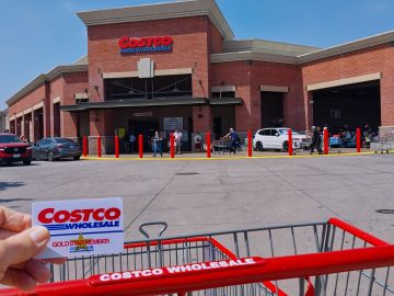 ¿Quieres ahorrar en tus compras? Aquí te mostramos seis productos que es mejor evitar en Costco, donde podrás encontrarlos más baratos en otros lugares.