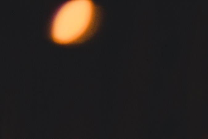 Navidad no tiene que significar gastar de más. Descubre cómo aprovechar ofertas, crear un presupuesto y usar tarjetas de regalo para evitar gastos innecesarios.