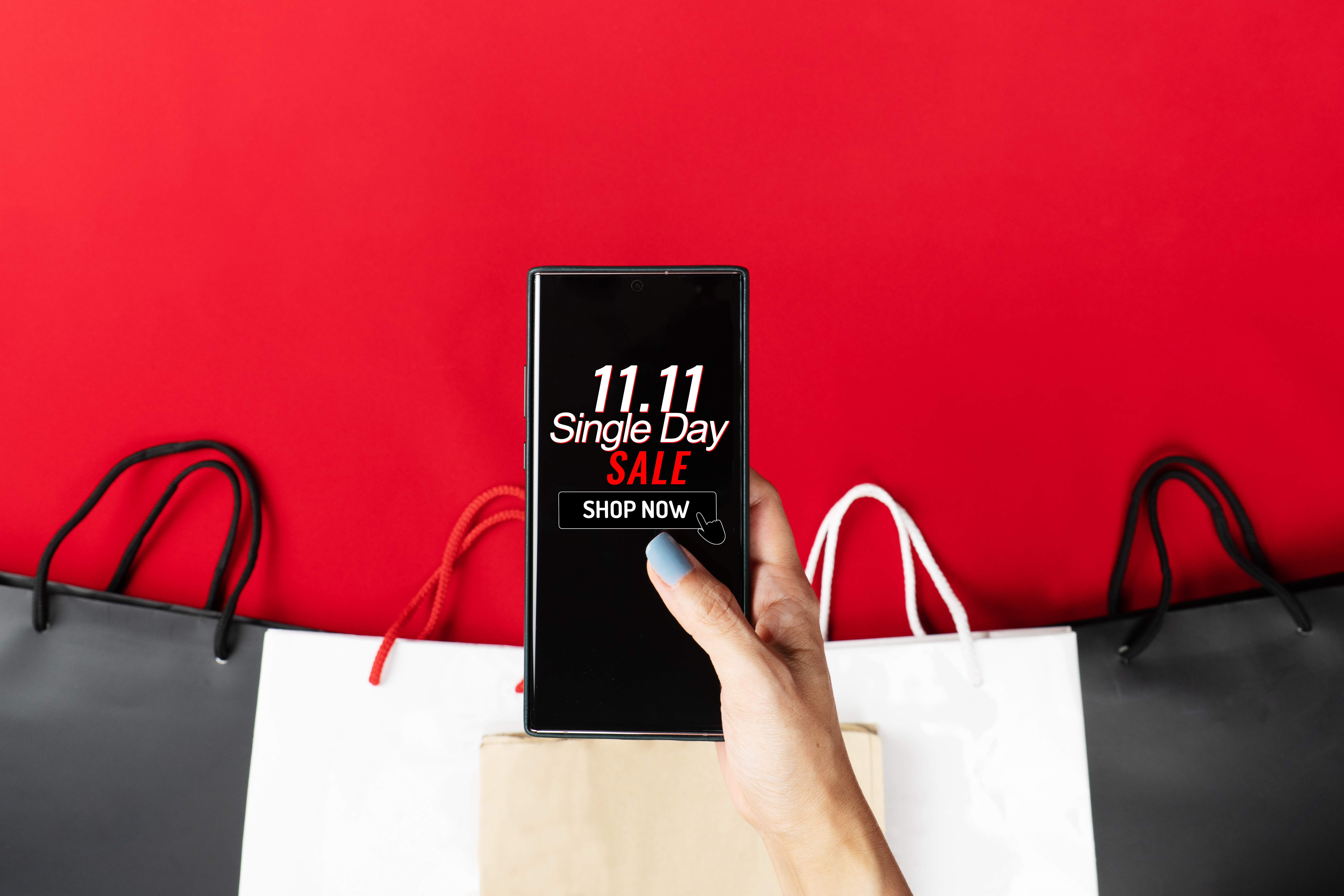 Compara los descuentos del Singles Day y Black Friday en categorías como tecnología, moda y cuidado personal. ¡No te lo pierdas!