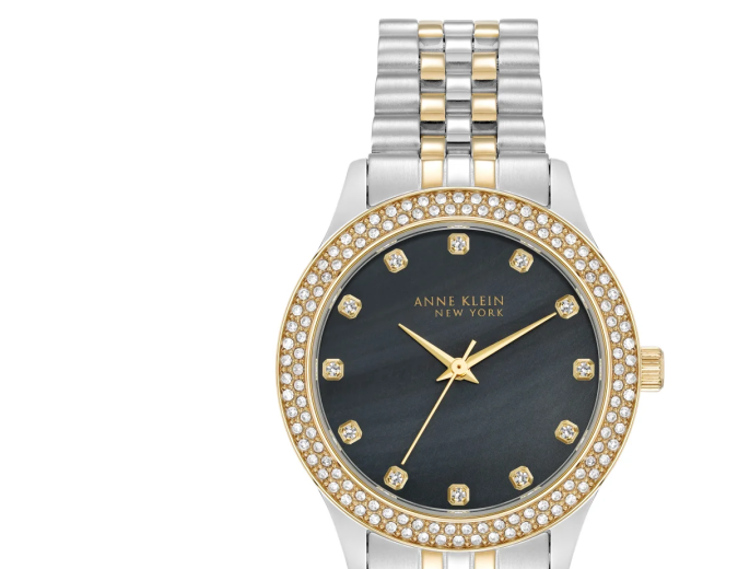 Combina estilo y funcionalidad con el reloj Anne Klein New York. Su diseño moderno y su precisión lo convierten en un imprescindible para cualquier mujer.