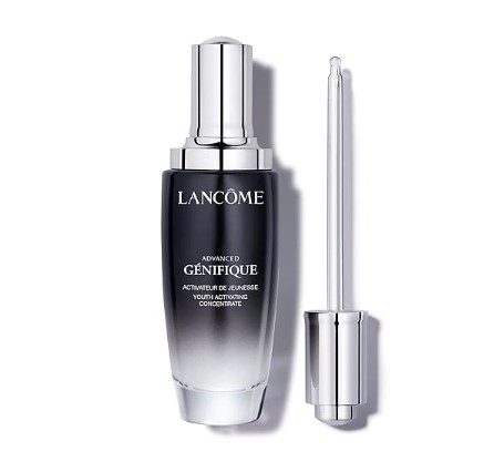 Luce una piel radiante con el sueño Advanced Génifique de Lancôme, ahora a solo $83.12. ¡Ahorra más de $90!