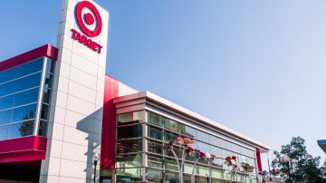 Target adelanta el Black Friday con increíbles descuentos en decoración navideña. Aprovecha rebajas de hasta el 65% en productos festivos.