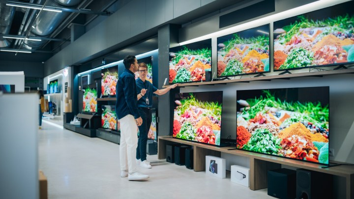 ¡No te pierdas las ofertas más irresistibles del Black Friday! Encuentra televisores 4K y OLED con descuentos de hasta un 52%. ¡Actualiza tu entretenimiento ahora!