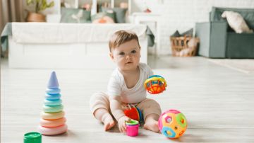 TJ Maxx tiene descuentos en juguetes de bebés por la temporada de Navidad.