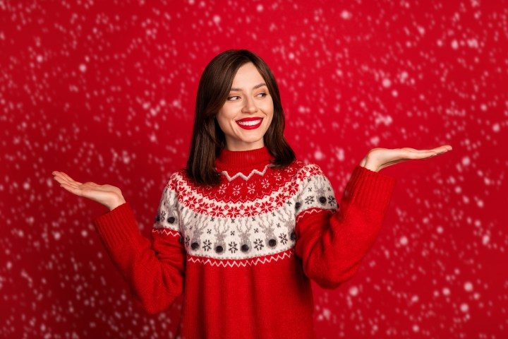 Target tiene los mejores descuentos en ropa para que armes tu look de Navidad.