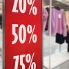 Algunas tiendas de ropa ofrecerán grandes descuentos en enero.