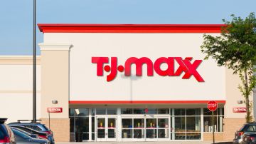 TJ Maxx es una de las tiendas con los mejores descuentos en ropa durante enero.