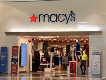 La ropa de invierno tiene entre 40% y 60% de descuento en Macy's.