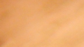 Crea un presupuesto mensual para mejorar tu salud financiera.