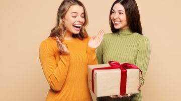 Los regalos de Galentine's Day son ideales para las amistades.