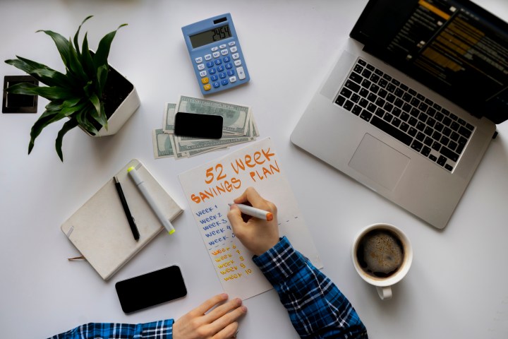 Aumenta tu disciplina y determinación al realizar el reto de 52 semanas de ahorro.