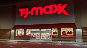 Los estadounidenses prefieren las tiendas de descuento como TJ Maxx.