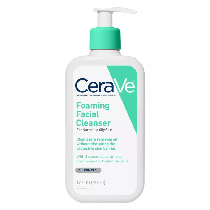 Foaming Face Wash de CeraVe, disponible en Target