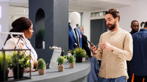 Los programas de fidelización de las marcas ayudan a disminuir los gastos.