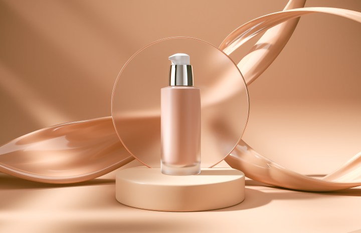 Adquiere tu nueva base de maquillaje con los descuentos de TJ Maxx.