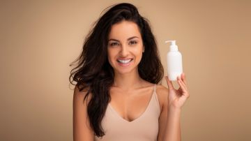 Cuida tu cabello con productos adecuados que no cuesten más de $30 dólares.