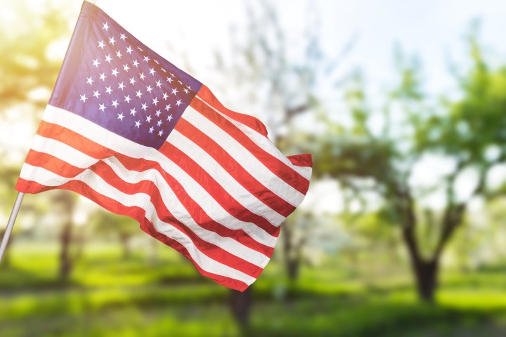 El Memorial Day es conmemorado por las tiendas con ofertas.