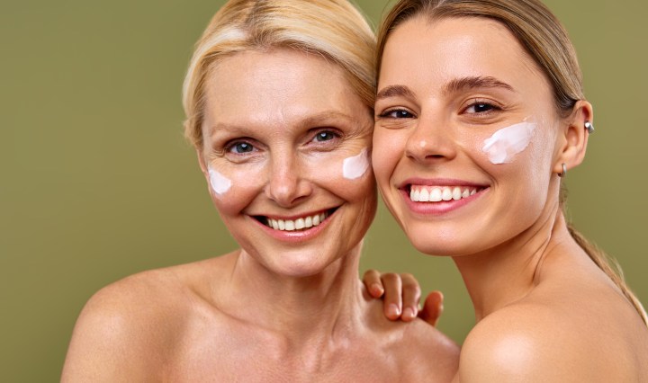 Regálale a tu mamá productos de skincare que tengan un excelente precio.