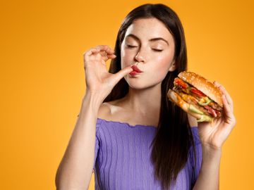 Aprovecha los descuentos que tendrán restaurantes de comida rápida en sus hamburguesas.