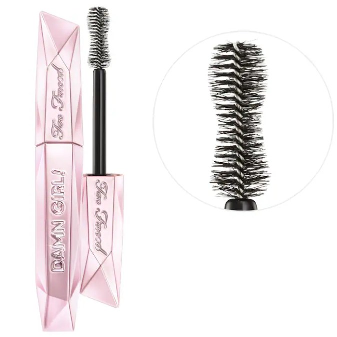 Damn Girl! 24-Hour Mascara, disponible en Sephora.
