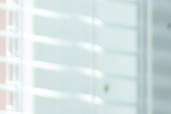 Recurre a plataformas financieras para mejorar tu gestión del dinero.