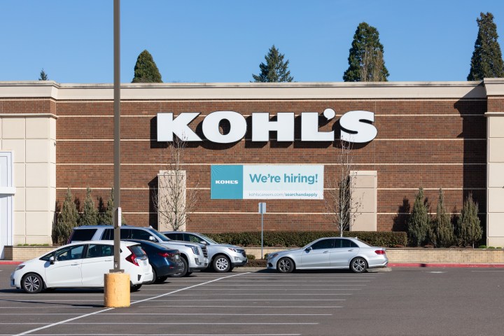 Kohl's tendrá descuentos en nuevas marcas de vestir.