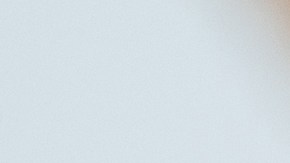 Compra en Amazon un protector solar para cuidar tu piel en verano.