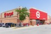 Target mantiene sus descuentos en zapatos para mujer.