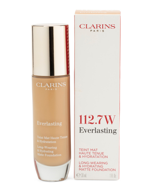 Everlasting Long Wearing And Hydrating Matte Foundation de Clarins, disponible en TJ Maxx.