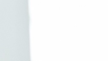 Empieza a ahorrar dinero desde tus 20s para alcanzar la estabilidad financiera a temprana edad.