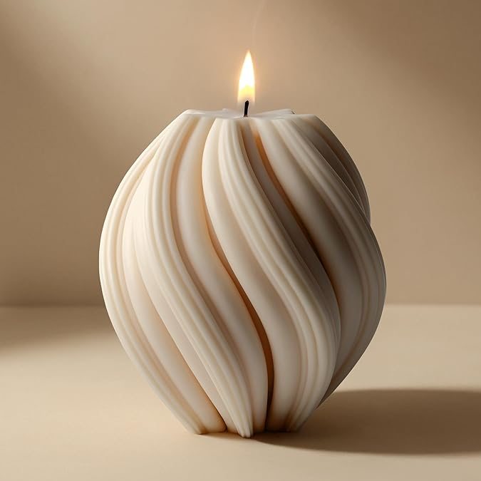 Vela giratoria en espiral de Shine Inside, disponible en Amazon.