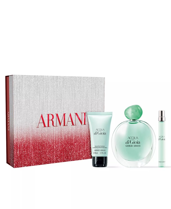 Acqua Di Gioia Holiday Gift Set de Armani, disponible en Macy's.