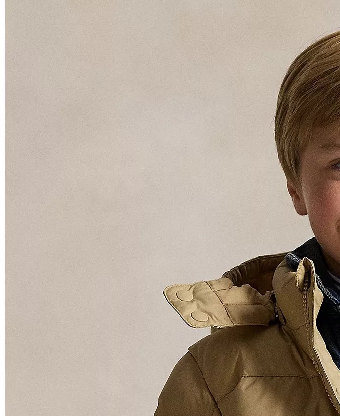 Toddler and Little Boys 2-7 Ripstop Down Hooded Jacket de Polo Ralph Lauren, disponible en Macy's.