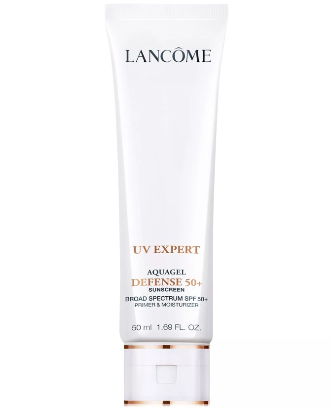 UV Expert Defense SPF 50+ Primer & Moisturizer, disponible en Macy's.
