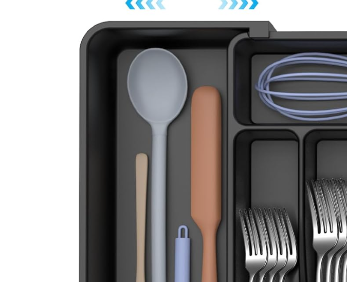 Organizador de cubiertos de Ukeetap, disponible en Amazon.