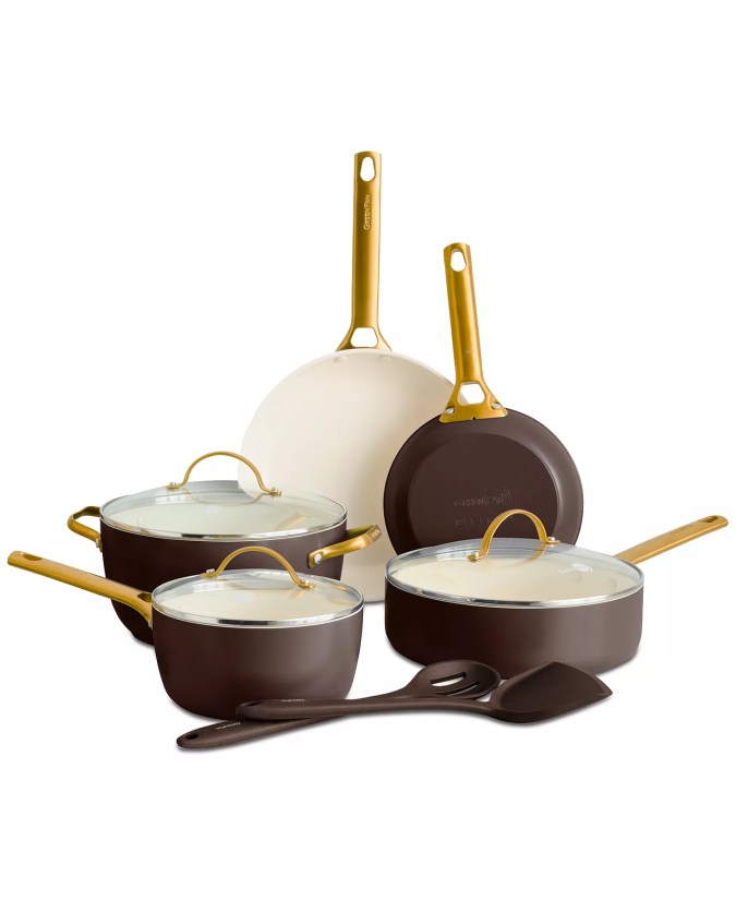 Reserve Healthy Ceramic Nonstick Cookware Set de GreenPan, disponible en Macy's.
