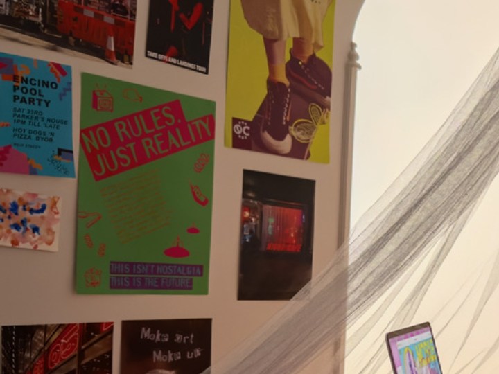 Con el descuento educativo, la MacBook Neo baja a $499, una inversión inteligente para la universidad.