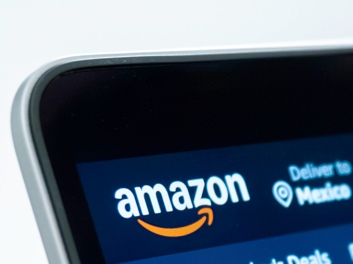 Haz una lista de prioridades y establecer un presupuesto para evitar compras impulsivas